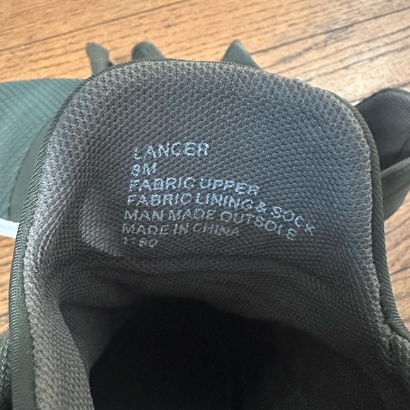 Steve Madden Lancer Sneaker in Olive Green Size 8 - Picture 6 of 6